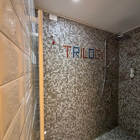 بيت ضيافة Trilogy لا سبيتسْيا